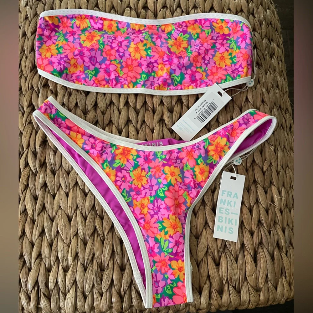 Frankie’s bikini set in Daisy Pond Print